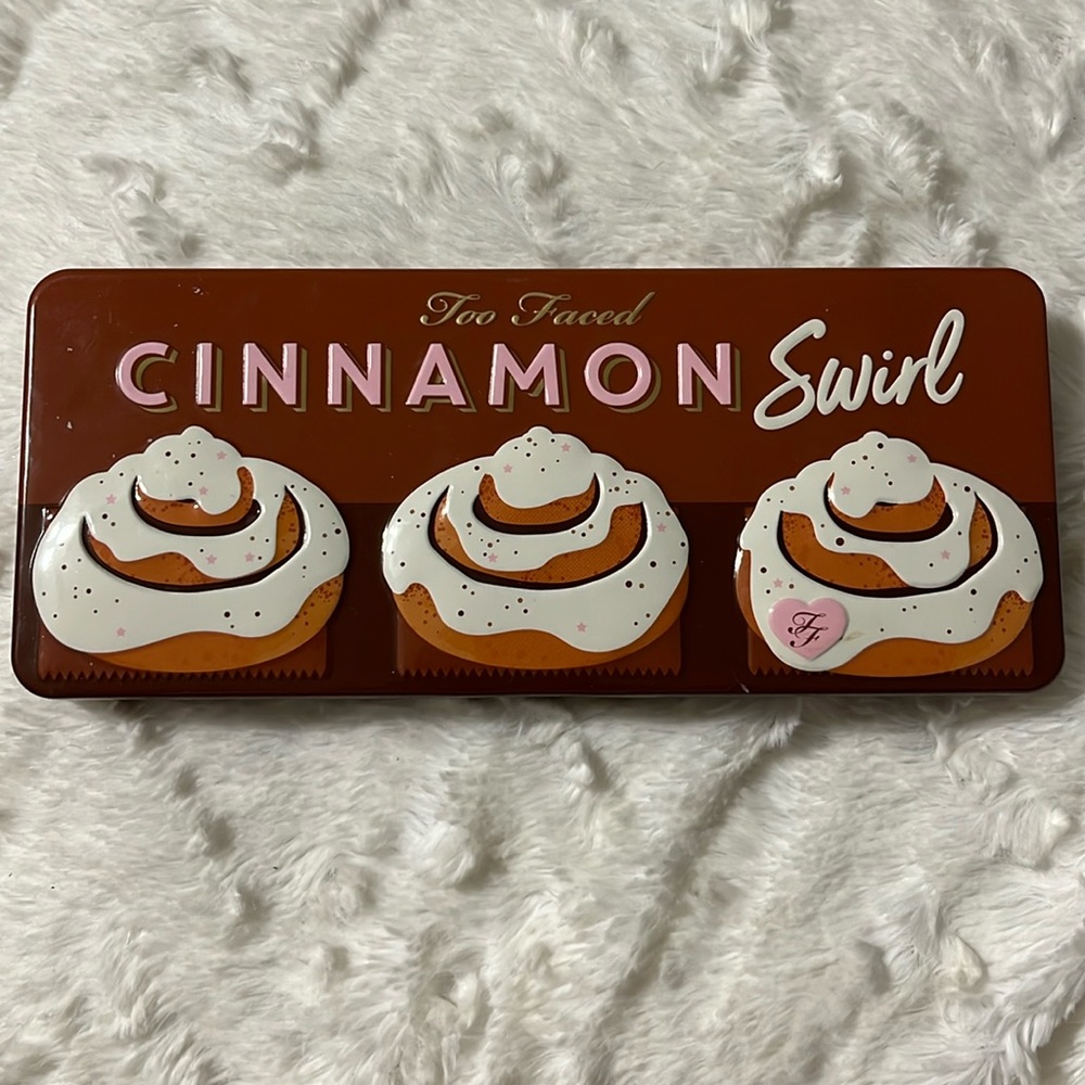 Too Faced Cinnamon Swirl Eyeshadow Palette
